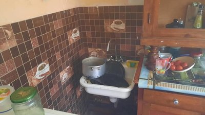 Врятували сплячого: у Рівному зрізали двері до квартири, де сталась пожежа Врятували сплячого: у Рівному зрізали двері до квартири, де сталась пожежа