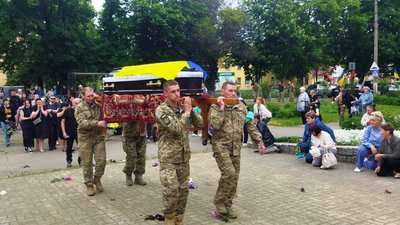 Поховання у Багачевому