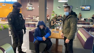 15 тисяч доларів за посаду в ДБР: слідчі затримали двох харківських адвокатів 15 тисяч доларів за посаду в ДБР: слідчі затримали двох харківських адвокатів