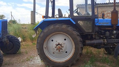 "Нормальне" життя для воєнного часу. Як живуть і працюють під "Градами" люди в селі на Криворіжжі "Нормальне" життя для воєнного часу. Як живуть і працюють під "Градами" люди в селі на Криворіжжі
