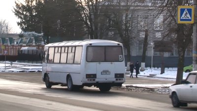 У місті на Черкащині проїзд у маршрутках здорожчав до 10 гривень. Що думають люди