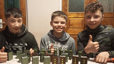 Ліхтарики для військових