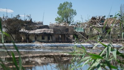 "В мене немає воєнних об‘єктів, в мене немає нацистів". Жителі селища на Одещині розповіли про ракетний обстріл. ВІДЕО "В мене немає воєнних об‘єктів, в мене немає нацистів". Жителі селища на Одещині розповіли про ракетний обстріл. ВІДЕО