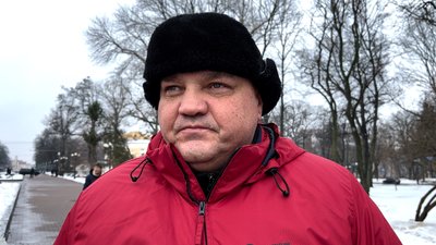 Від пасічника до розвідника: у Чернігові прощалися з Ігорем Сокоринським, який загинув під Бахмутом Від пасічника до розвідника: у Чернігові прощалися з Ігорем Сокоринським, який загинув під Бахмутом