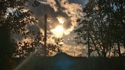 Сонце за хмарами