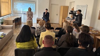 Допомога для охочих взяти дитину під опіку: в Ужгороді запрацював відділ підтримки сімейних форм виховання Допомога для охочих взяти дитину під опіку: в Ужгороді запрацював відділ підтримки сімейних форм виховання