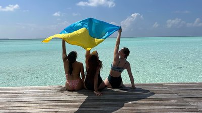 "Україну підтримують у світі". Інтерв'ю із закарпаткою Мариною Медведєвою, яка відвідала 17 країн "Україну підтримують у світі". Інтерв'ю із закарпаткою Мариною Медведєвою, яка відвідала 17 країн