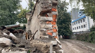 Удар по Київському району Харкова 16 вересня: фото наслідків Удар по Київському району Харкова 16 вересня: фото наслідків