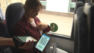 У Луцьку відновили перевірки безготівкового розрахунку за проїзд у маршрутках