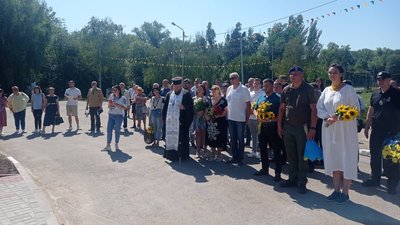 У Запоріжжі відкрили монумент присвячений героям Небесної Сотні У Запоріжжі відкрили монумент присвячений героям Небесної Сотні