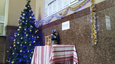 В Івано-Франківську на залізничному вокзалі пластунам передали Вифлеємський вогонь В Івано-Франківську на залізничному вокзалі пластунам передали Вифлеємський вогонь