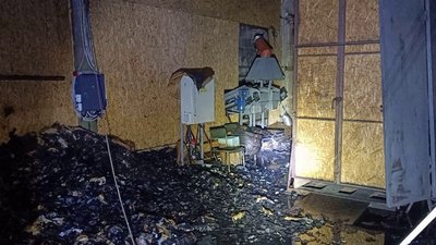 На Закарпатті горів склад із вугіллям На Закарпатті горів склад із вугіллям