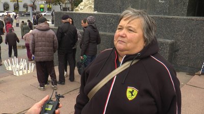 На Івано-Франківщині волонтери роздали переселенцям понад 11 тисяч продуктових наборів На Івано-Франківщині волонтери роздали переселенцям понад 11 тисяч продуктових наборів
