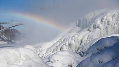 Ніагарський водоспад замерз через сильні морози в США