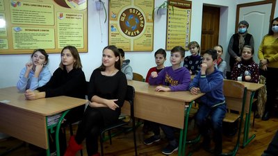 Як бути прийнятим: на Житомирщині дітей навчають змінювати ставлення до людей з інвалідністю Як бути прийнятим: на Житомирщині дітей навчають змінювати ставлення до людей з інвалідністю