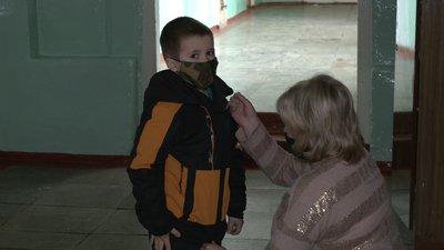 На Рівненщині батьки обурюються закриттям малокомплектних шкіл. Депутати вивчають питання
