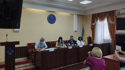 У Тернополі працівники СБУ перевіряли прокуратуру У Тернополі працівники СБУ перевіряли прокуратуру