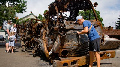 В Одесі з'явилася виставка знищеної техніки росіян. ФОТОРЕПОРТАЖ В Одесі з'явилася виставка знищеної техніки росіян. ФОТОРЕПОРТАЖ