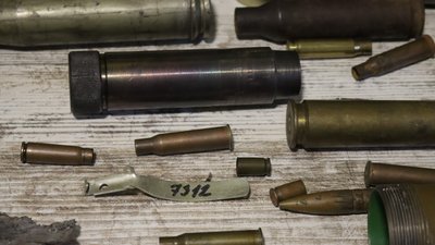 Понад 1200 шевронів різних військових частини: у Миколаєві відкрилася експозиція “Захисники України” Понад 1200 шевронів різних військових частини: у Миколаєві відкрилася експозиція “Захисники України”