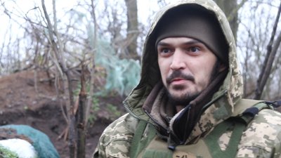"Не відступаємо, йдемо вперед". Репортаж з передової на Донеччині "Не відступаємо, йдемо вперед". Репортаж з передової на Донеччині