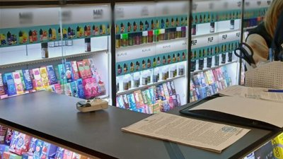 Електронні сигарети і рідини для куріння
