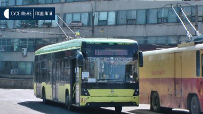 У Хмельницькому курсує 50 тролейбусів та більше 100 автобусів