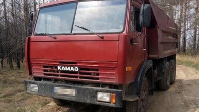 На Житомирщині затримали вантажівку з нелегальним піском