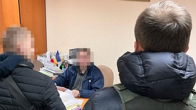 Посадовців Сумської ОВА підозрюють у привласненні коштів, які були виділені на відновлення області після бойових дій Посадовців Сумської ОВА підозрюють у привласненні коштів, які були виділені на відновлення області після бойових дій