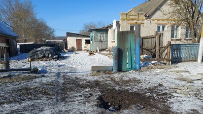 "Не змогла спуститися до підвалу, бо хворіла". Староста села про обстріл Павлівки на Сумщині, від якого загинула жінка "Не змогла спуститися до підвалу, бо хворіла". Староста села про обстріл Павлівки на Сумщині, від якого загинула жінка