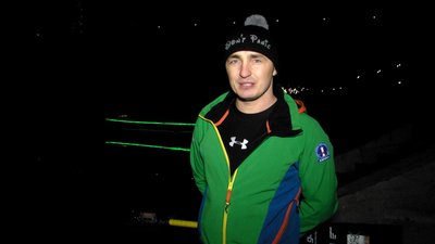 Житомирські веслувальники показали, як тренуються на драгонботі з ілюмінацією Житомирські веслувальники показали, як тренуються на драгонботі з ілюмінацією