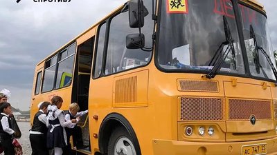 У окупованому Криму не вистачає водіїв для шкільних автобусів — ЦНС