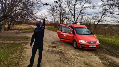 Дрони проти паліїв: черкаські рятувальники склали протокол за спалювання сухостою