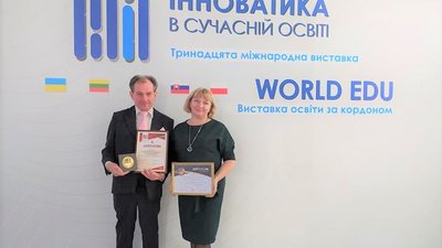 Вчитель у четвертому поколінні. Миколаївський педагог поділився досвідом роботи та виховання учнів Вчитель у четвертому поколінні. Миколаївський педагог поділився досвідом роботи та виховання учнів