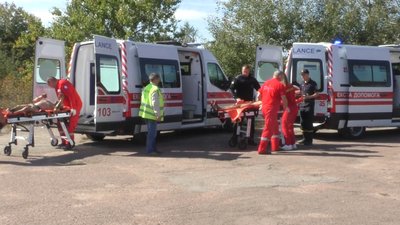 На підприємстві у Житомирі вибухнула 200-літрова бочка – трьох людей госпіталізували з опіками На підприємстві у Житомирі вибухнула 200-літрова бочка – трьох людей госпіталізували з опіками
