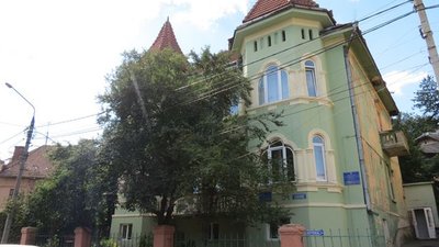У Чернівцях ендокринологічний центр приєднають до обласної лікарні. Гендиректорка центру проти