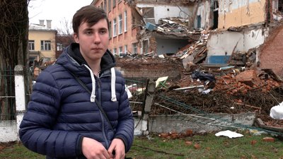 Парамедик у 16: як чернігівець Дмитро Іванов рятував людей під час авіанальоту