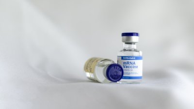 Франківщина отримала ще 8 тисяч доз вакцини Pfizer