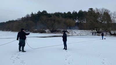 На Житомирщині тривають пошуки 35-річного чоловіка, який пішов на рибалку і зник На Житомирщині тривають пошуки 35-річного чоловіка, який пішов на рибалку і зник