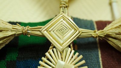 Святковий дідух у житомирських оселях. Історія і виготовлення солом'яного снопа Святковий дідух у житомирських оселях. Історія і виготовлення солом'яного снопа