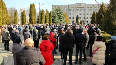 Провели в останню дорогу воїна Миколу Урбанського Провели в останню дорогу воїна Миколу Урбанського