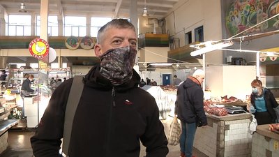 На ринках Запоріжжя почали вакцинувати від COVID-19