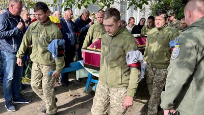 На Одещині прощалися з двома загиблими військовими На Одещині прощалися з двома загиблими військовими