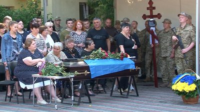 Попрощалися з двома захисниками Попрощалися з двома захисниками