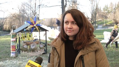 У Рівному показали тіньовий вертеп і колядували під ліру, щоб допомогти ЗСУ