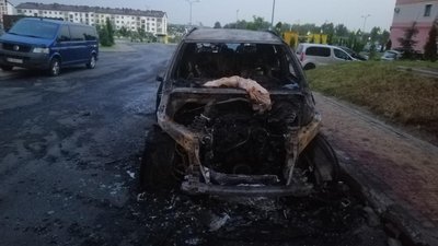 У Рівному згоріло авто. Розслідують підпал – поліція