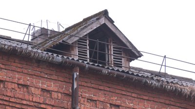 У Надвірній на Франківщині обвалився корпус гімназії. Як реагують педагоги, батьки та влада У Надвірній на Франківщині обвалився корпус гімназії. Як реагують педагоги, батьки та влада