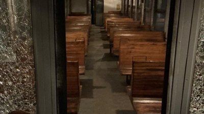 побита електричка укрзалізниці хуліганами