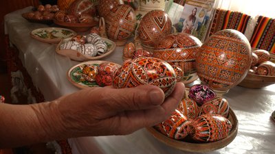 Найбільше майстрів писанкарства — у гірському селі Космач