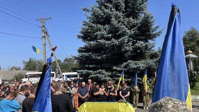 На Львівщині прощаються із двома захисниками На Львівщині прощаються із двома захисниками