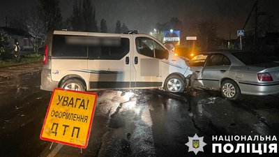 На Полтавщині внаслідок аварії отримали травми двоє людей На Полтавщині внаслідок аварії отримали травми двоє людей